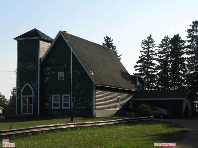 PE044 Former Tignish United Church, Tignish PE, taken 31-Jul-2012 © 2022 JR Spurway PE044 Former Tignish United Church, Tignish PE, taken 31-Jul-2012 © 2022 JR Spurway