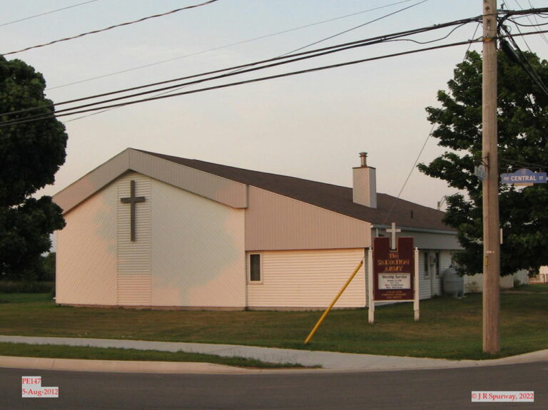PE147 Summerside Community Church Salvation Army, Summerside PE, taken 05-Aug-2012 © 2022 JR Spurway
